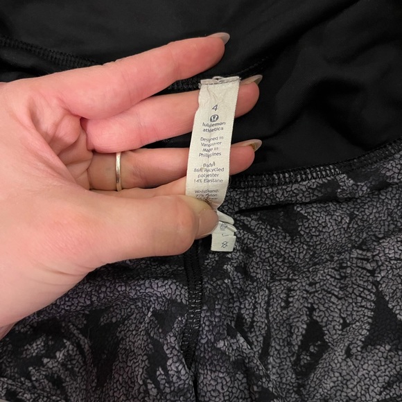 limited edition lululemon - Picture 6 of 6